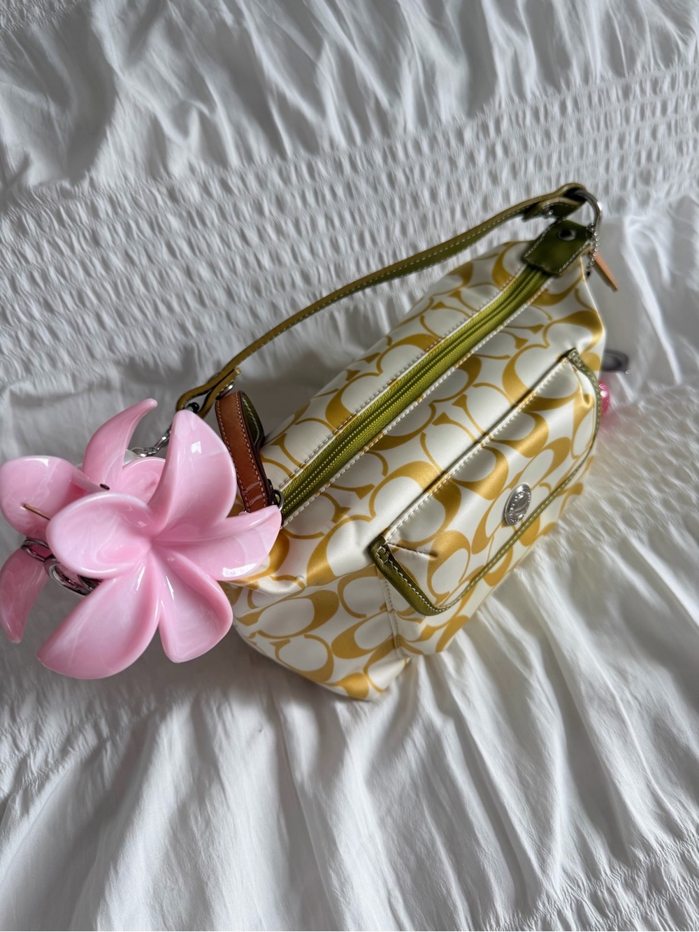 Vintage Coach Green & Cream Signature Monogram Nylon Demi Baguette Bag - Picture 4 of 10